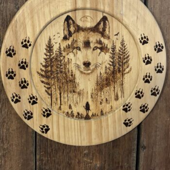 Wolf with Tracks Pyrograghy